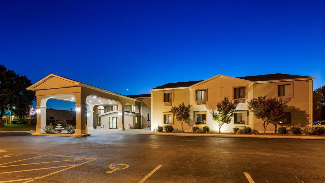 Hotel Lincoln Inn On Route 66 And Near I-55 Exterior foto